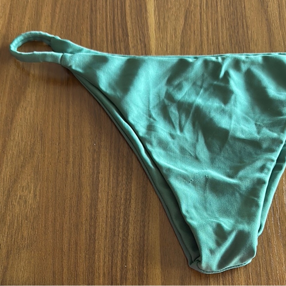 EUC Olive Green String Bikini 🧜‍♀️ - Picture 3 of 6